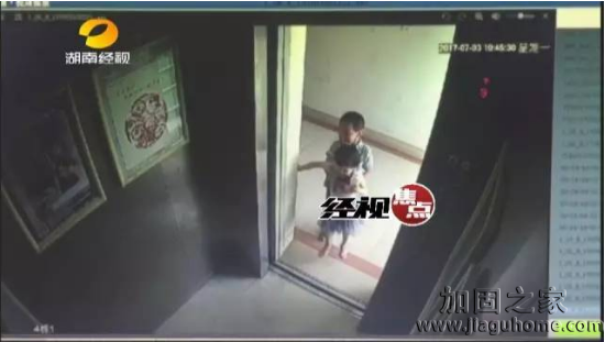2歲女孩從18樓墜下——物業(yè)的窗戶沒有做好加固補(bǔ)強(qiáng)是墜樓重要原因！