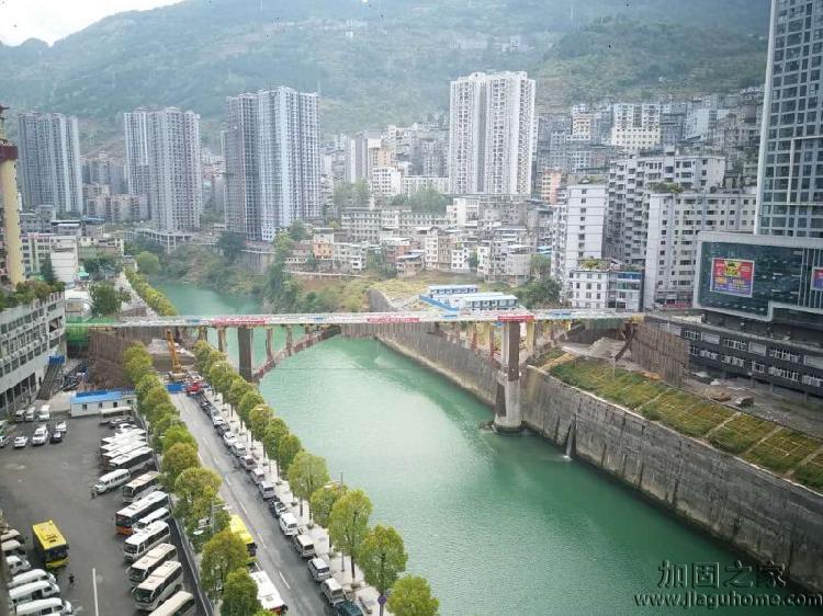 郁江大橋實行爆破處理，為何不做橋梁加固？