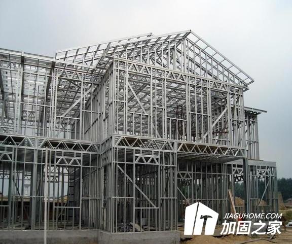 鋼結(jié)構(gòu)房屋漏水是什么原因造成的？