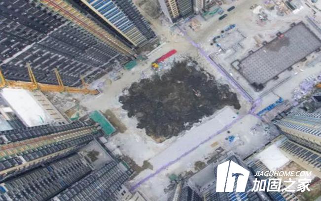 萬科在建樓盤坍塌，房屋安全質量誰來保證?