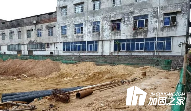 周邊施工導(dǎo)致樓房墻體開(kāi)裂 地基下沉或傾斜該怎么辦？