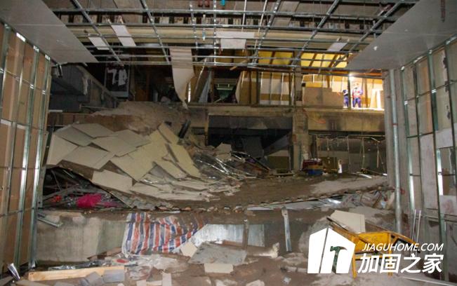 云南商場樓層坍塌，如何預(yù)防建筑安全事故?