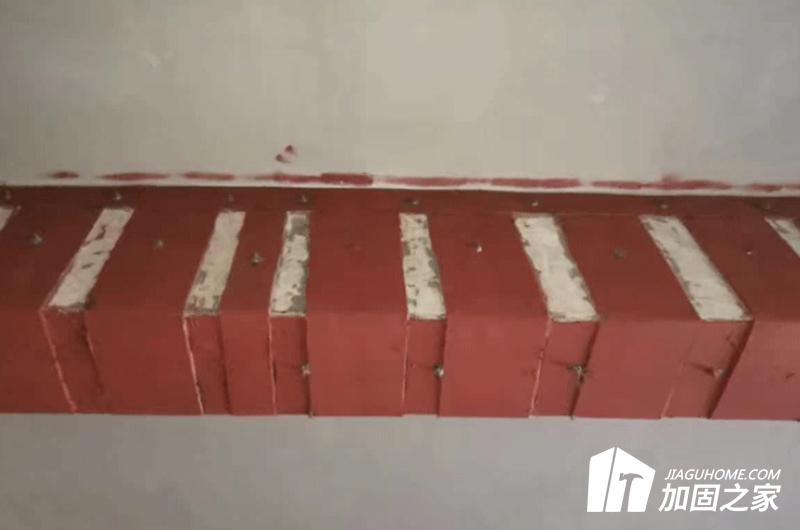 碳板膠和粘鋼膠，有什么區(qū)別?