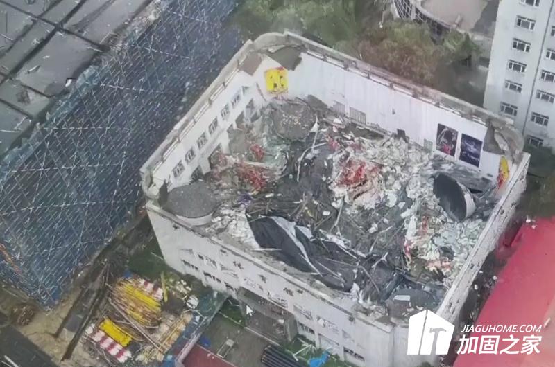 黑龍江省齊齊哈爾市第三十四中學(xué)體育館坍塌事件