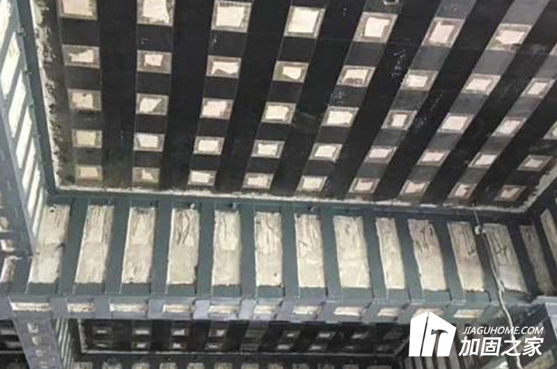 在建筑加固施工時(shí)，如何保證全程安全施工?